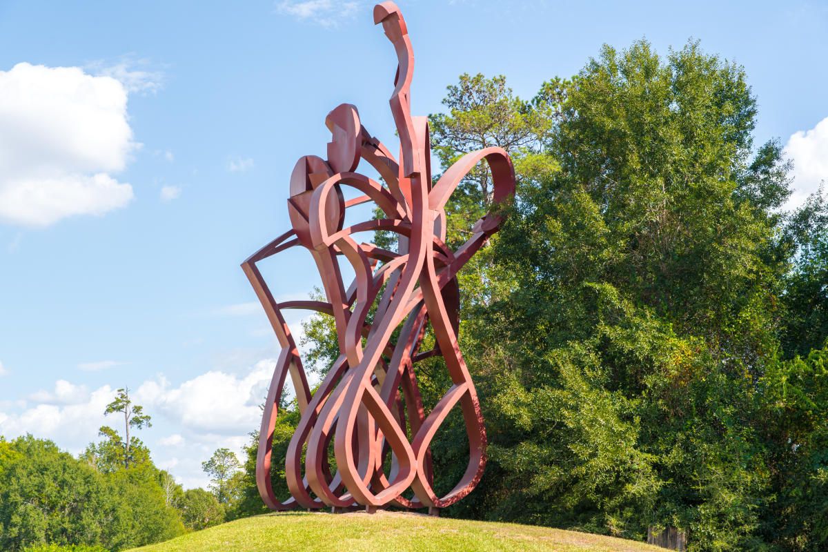 The Family Statue at Woodlands Parkway