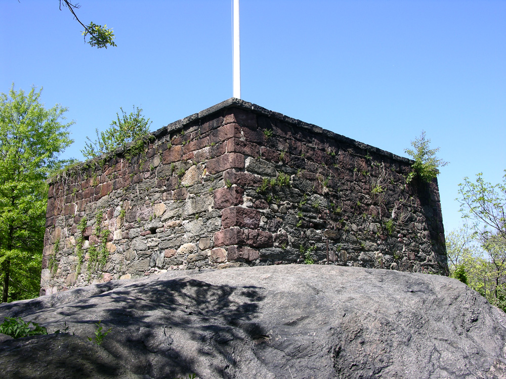 Central Park - The Blockhouse / North Woods