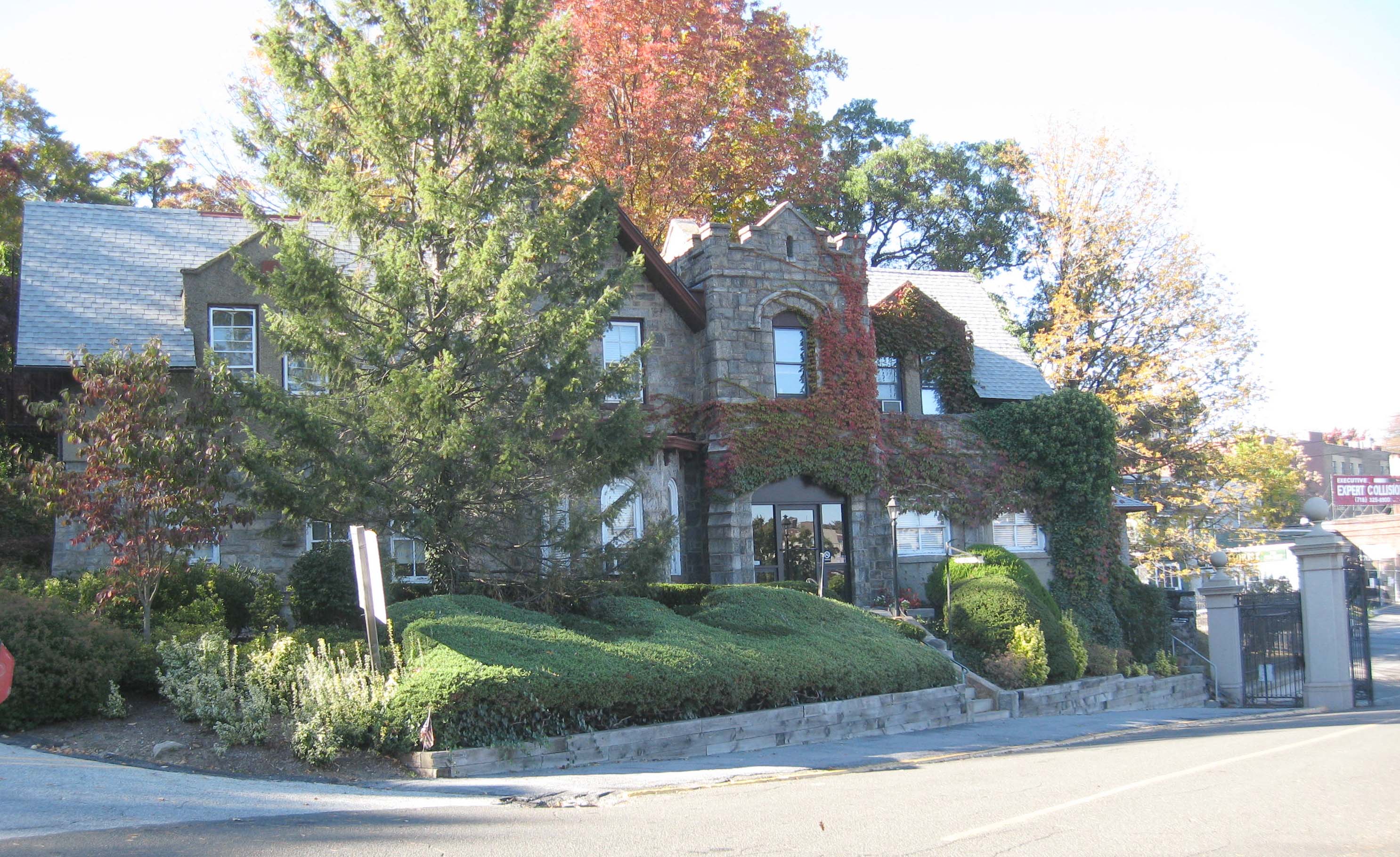 Woodlawn Cemetery