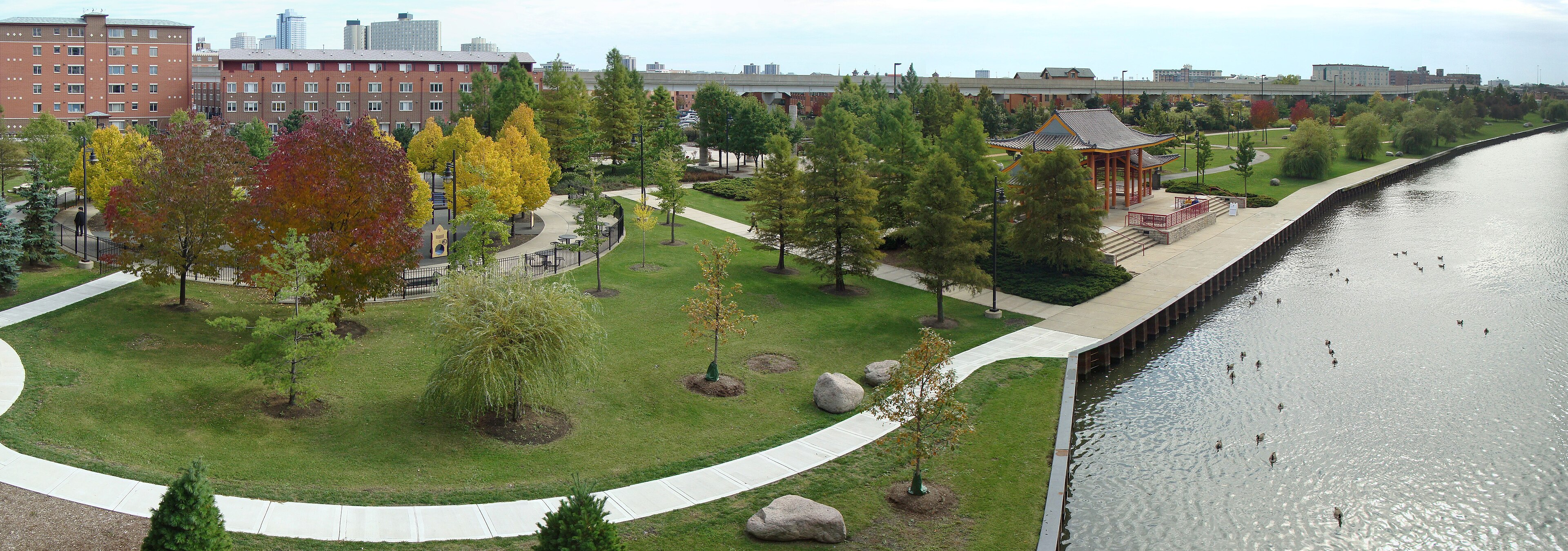Ping Tom Memorial Park River Overlook
